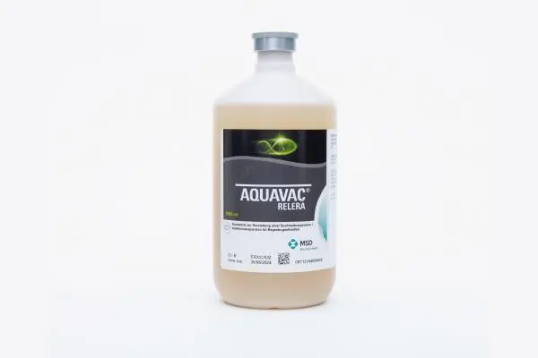 Eine Flasche AQUAVAC® RELERA Fischimpfstoff von MSD Animal Health vor einem weißen Hintergrund.